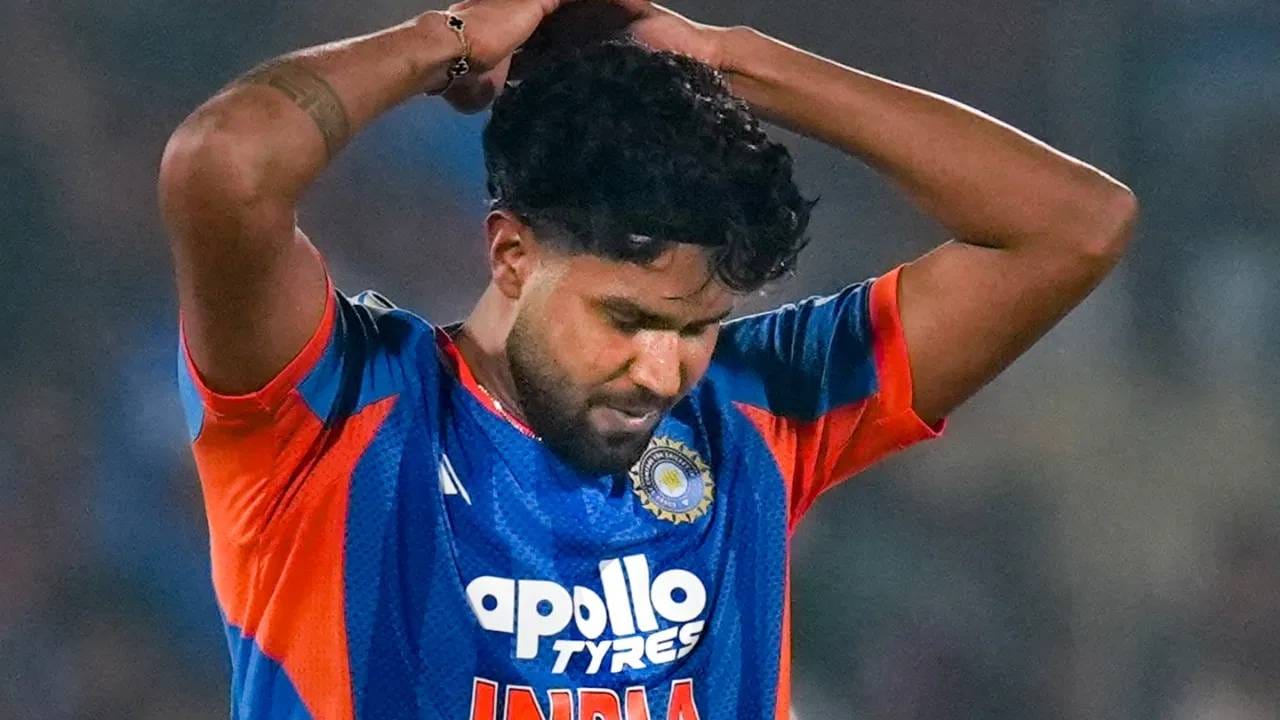 इंग्लंड दौऱ्यात हार्षित राणा, वरूण चक्रवर्ती दुखापतग्रस्त आहे. त्यानंतर केएल राहुल, जसप्रीत बुमराह आणि वॉशिंग्टन सुंदरही जखमी झाले. तर नितीश कुमार रेड्डी मालिकेपूर्वीच दुखापतीने त्रस्त असल्याने दौऱ्यातून बाहेर पडला. (Photo: PTI)