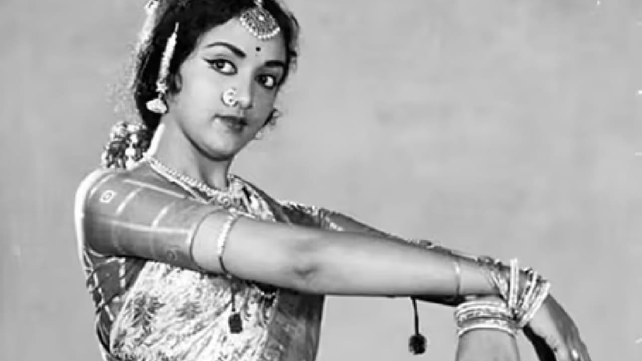 'सपनों का सौदागर' हा चित्रपट बॉक्स ऑफिसवर अपेक्षित यश मिळवू शकला नाही. तरीही या प्रचार मोहिमेमुळे माध्यमे आणि चाहत्यांनी हेमा मालिनी यांना 'ड्रीम गर्ल' या नावाने हाक मारण्यास सुरुवात केली. कालांतराने हेच नाव त्यांच्या व्यक्तिमत्त्वाशी इतके एकरूप झाले की आजही त्या 'ड्रीम गर्ल' म्हणूनच सर्वत्र ओळखल्या जातात.