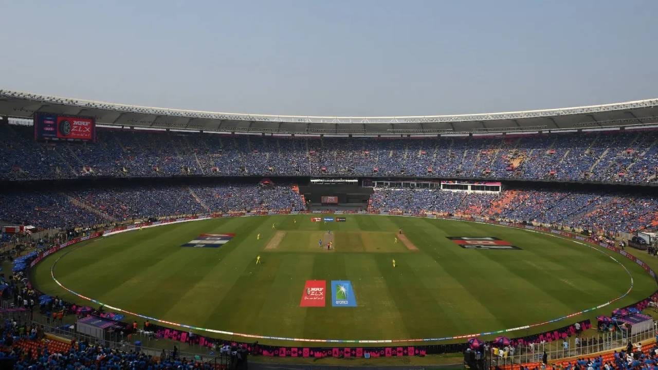 2019 आणि 2023 वनडे वर्ल्डकपनंतर पुन्हा एकदा 16 संघ स्पर्धेत उतरतील अशी अपेक्षा व्यक्त करण्यात येत होती. पण आता आयसीसी फक्त 12 संघांचा विचार करत आहे. (Photo: Getty/PTI)