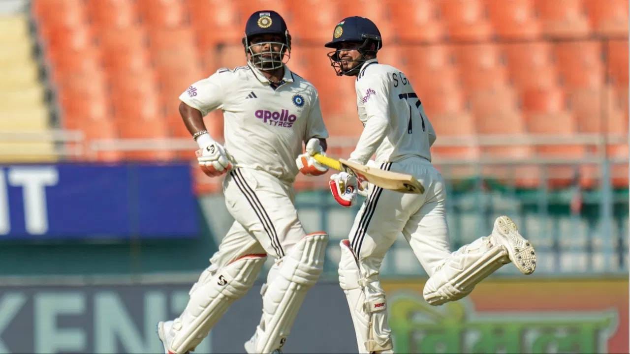 टीम इंडियाची निवडीनंतर भारतीय संघ 4 ऑगस्टला श्रीलंकेत रवाना होणार आहे. तिथे 7 ऑगस्टपासून एक 4 दिवसांची वॉर्मअप सामना खेळणार आहे. (Photo: PTI)