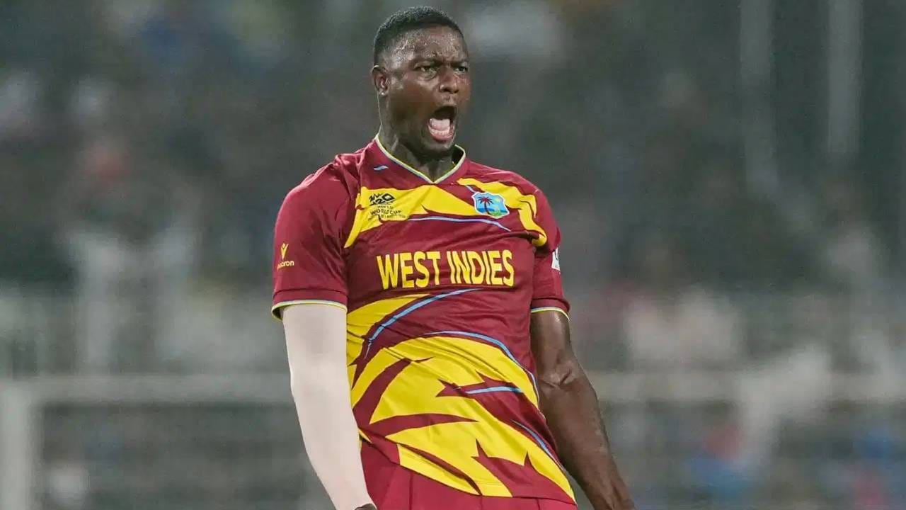 Jason Holder: दिग्गज क्रिकेटपटू आणि माजी कर्णधाराचा वनडे क्रिकेटला रामराम, प्रशिक्षकाने दिली माहिती Jason Holder: दिग्गज क्रिकेटपटू आणि माजी कर्णधाराचा वनडे क्रिकेटला रामराम, प्रशिक्षकाने दिली माहिती
