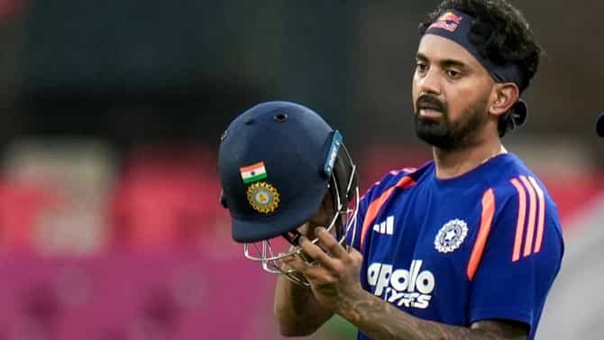 रोहित हिट, तर केएल राहुलचं आता काही खरं नाही! वनडे मालिकेतील रेकॉर्ड पाहिलात का?