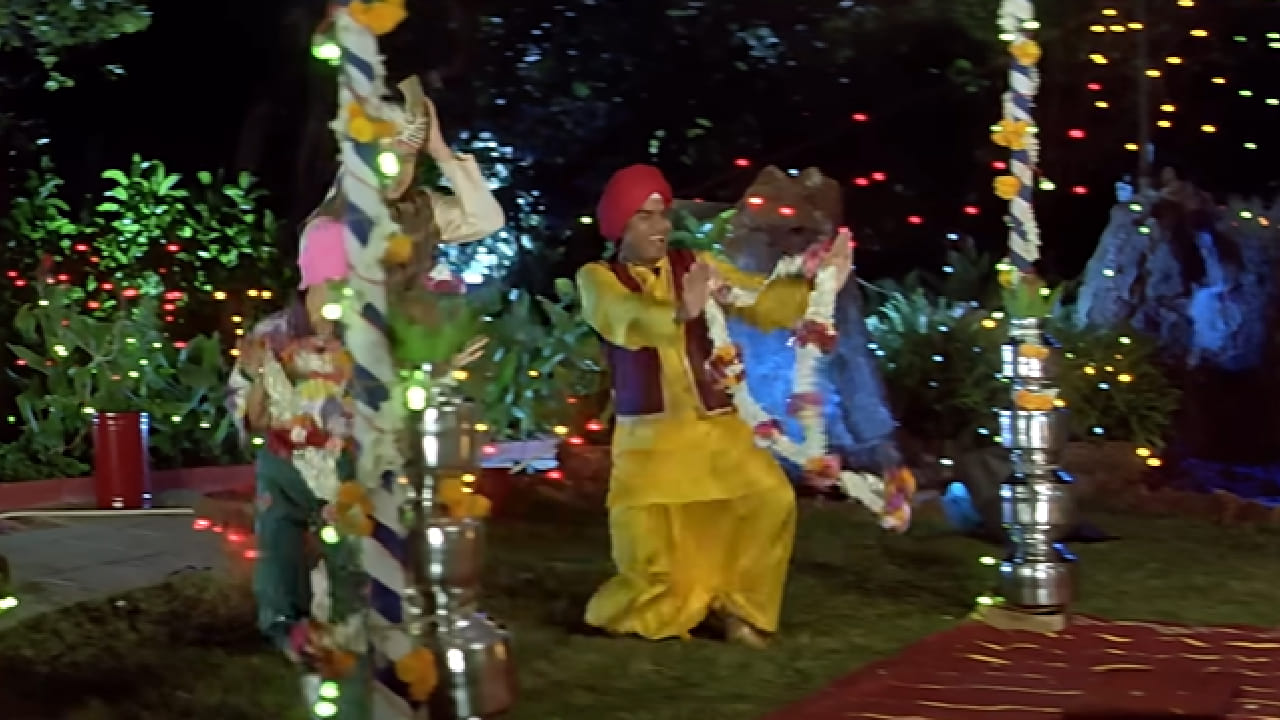 त्यापैकी 'आए हो मेरी जिंदगी में' हे गाणं गेल्या 30 वर्षांपासून भारतीय लग्नसोहळ्यांमध्ये आवर्जून वाजवलं जात असून, आजही ते नववधू-वरांच्या आवडत्या गाण्यांपैकी एक मानलं जातं.
