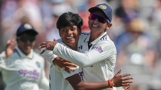 INDW vs ENGW: लॉर्ड्सवर ‘क्रांती’, पाच विकेट घेत गौडने रचला इतिहास