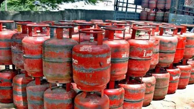 LPG News : गरजेला अमेरिका उभी राहिली, म्हणून भारताने आता LPG आयाती बाबत घेतला एक महत्वाचा निर्णय