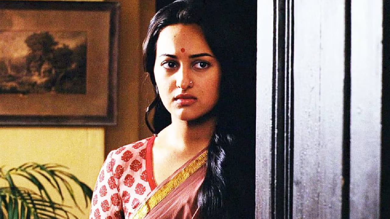 दरवर्षी मोठ्या बजेटचे आणि स्टारकास्टने सजलेले अनेक चित्रपट प्रदर्शित होतात. निर्माते कोट्यवधी रुपयांची गुंतवणूक करतात. दमदार कलाकारांची फळी उभी करतात आणि चित्रपटाच्या प्रमोशनसाठीही मोठा खर्च करतात. मात्र, एवढ्या प्रयत्नांनंतरही काही चित्रपट बॉक्स ऑफिसवर अपेक्षित यश मिळवू शकत नाहीत.