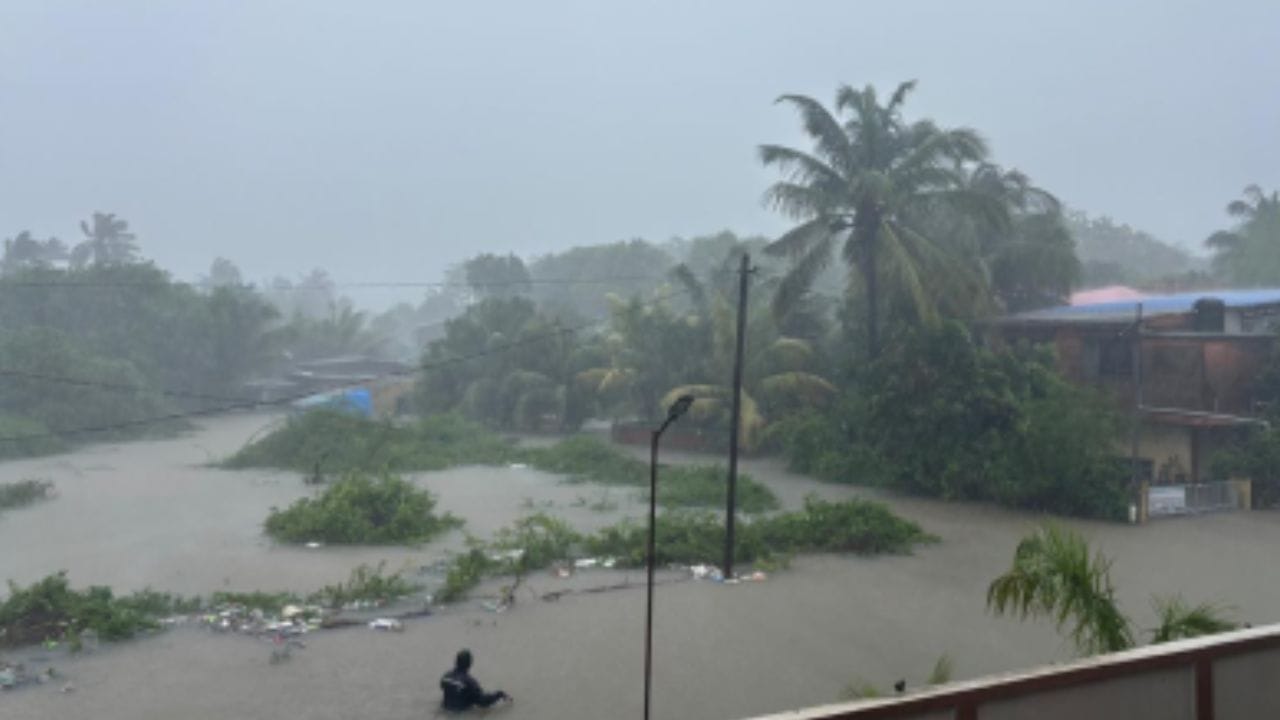 Maharashtra Weather Update : ताशी 50 किमी वेगाने वारे, जोरदार पाऊस, महाराष्ट्रात पावसाचा मोठा इशारा, तब्बल.. Maharashtra Weather Update : ताशी 50 किमी वेगाने वारे, जोरदार पाऊस, महाराष्ट्रात पावसाचा मोठा इशारा, तब्बल..