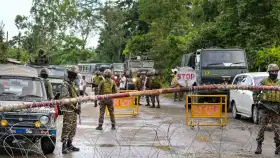 मणिपूरमध्ये सुरक्षा दलाच्या ताफ्यावर हल्ला, दोन जवान शहीद.