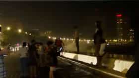 यालाच म्हणतात माज आणि मुजोरी, मरीन ड्राईव्हवर रात्री 2 वाजता धक्कादायक.