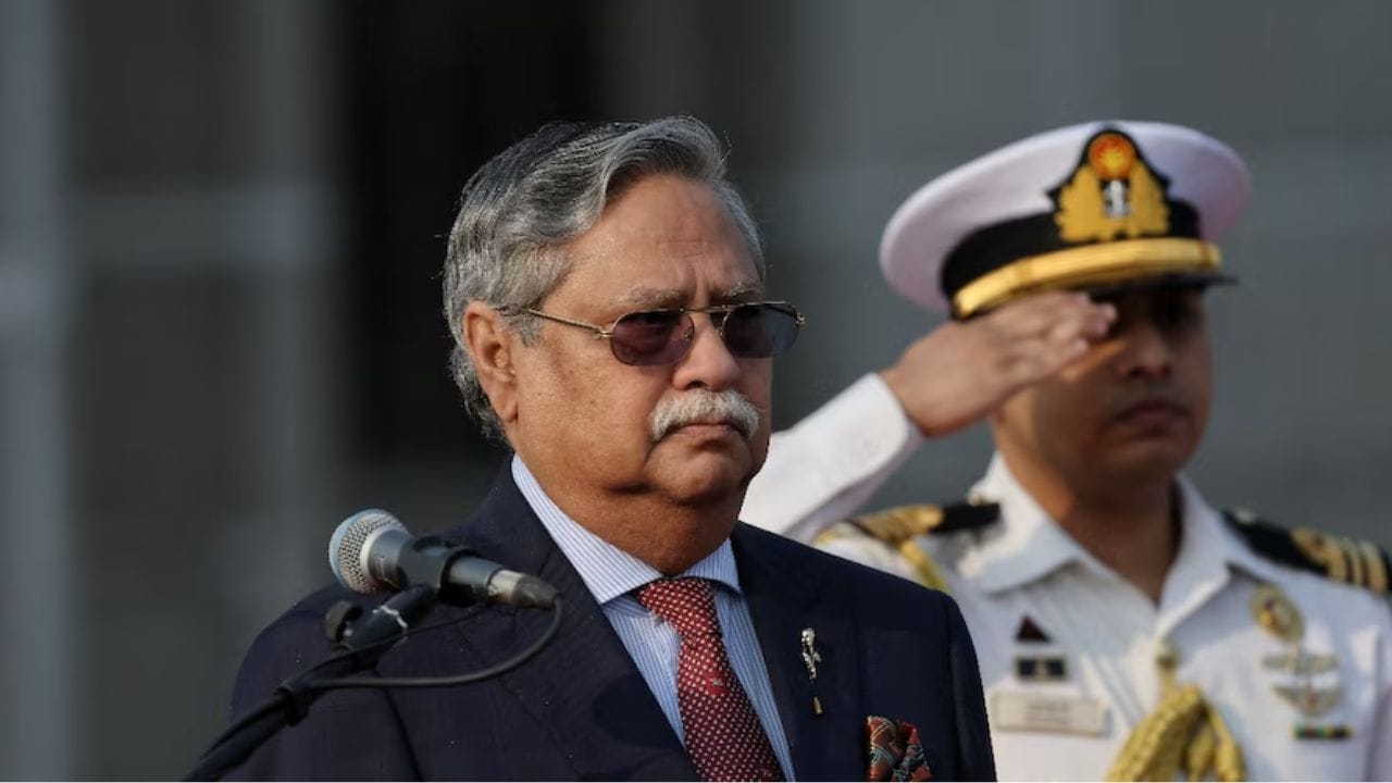 बांगलादेशात मोठा हादरा! राष्ट्रपतींचा तडका फडकी राजीनामा, शेख हसीना यांना संपर्क केल्याने.. बांगलादेशात मोठा हादरा! राष्ट्रपतींचा तडका फडकी राजीनामा, शेख हसीना यांना संपर्क केल्याने..