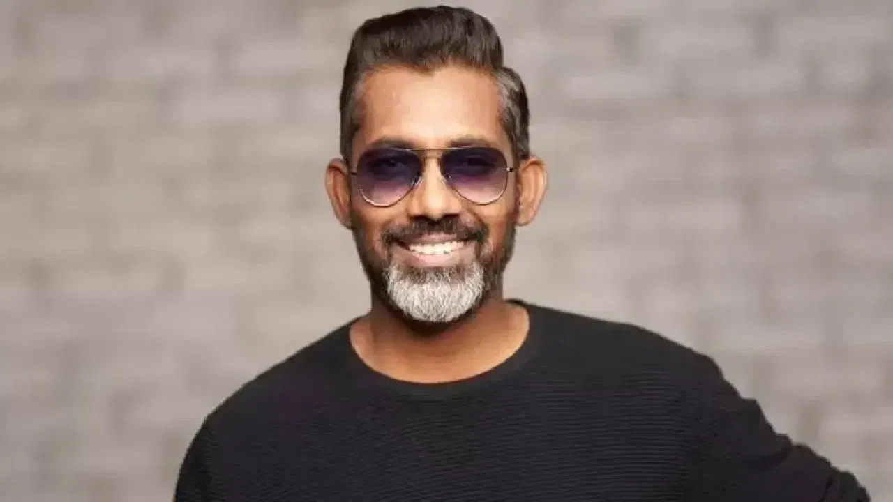 नागराज मंजुळे आणि सुनिता यांचे लग्न 1997 मध्ये झाले. अत्यंत साध्या पद्धतीने या दोघांचा विवाह संपन्न झाला. तेव्हा ते केवळ 19 वर्षांचे होते आणि ते बारावीच्या वर्गात शिकत होते. सुनिता, ज्या त्यावेळी 18-19 वर्षांच्या होत्या. नागराज यांच्या कुटुंबासोबत त्यांच्या गावी, म्हणजेच सोलापूर जिल्ह्यातील जेऊर येथे राहत होत्या. मात्र त्यांचा सुखी संसार फार काळ काही टिकला नाही.