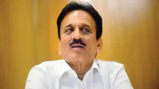 भुजबळांचा गिरीश महाजनांवर संताप, महाजन थेट नाशिकमध्ये; चार ओळीत दिलं उत्तर