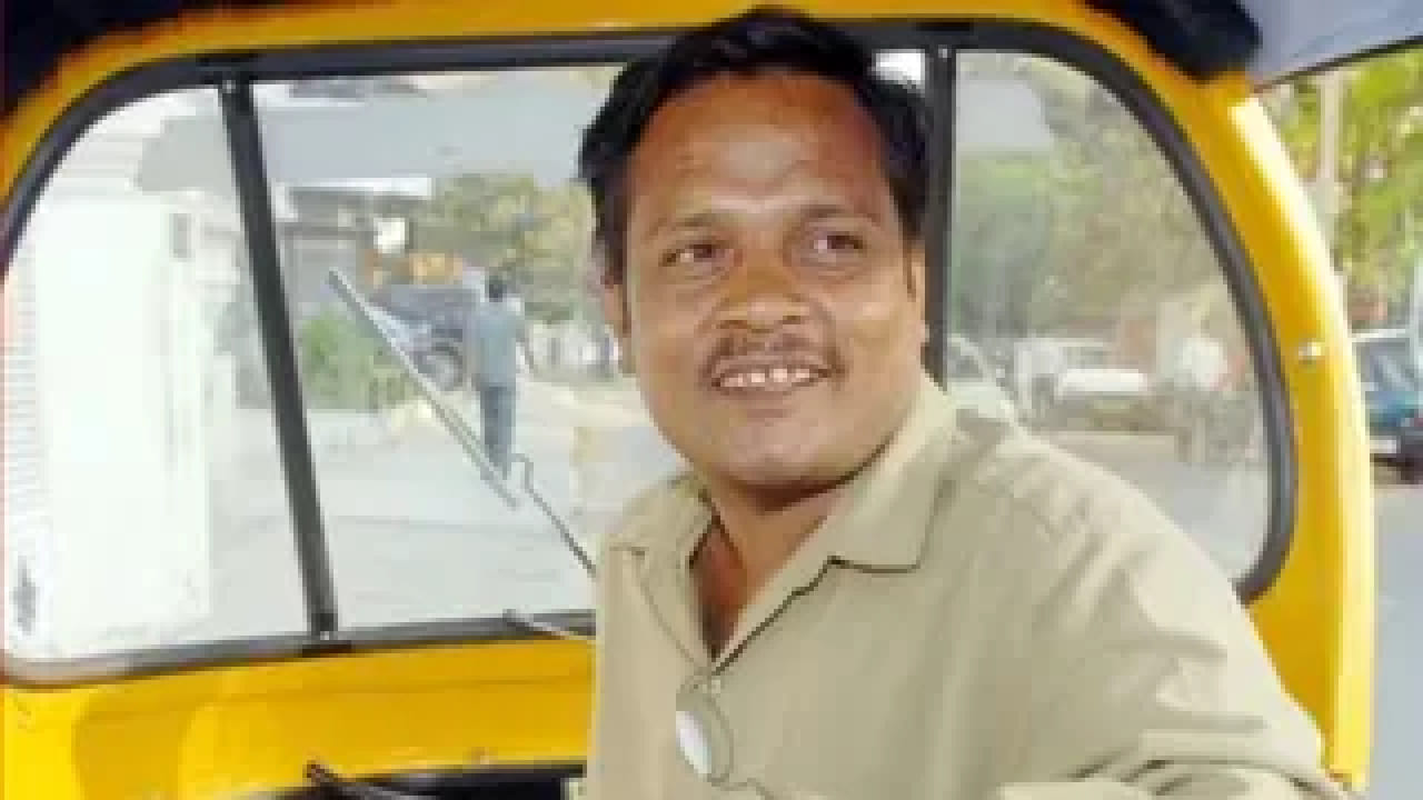 12 व्या वर्षी जिंकला राष्ट्रीय पुरस्कार, तरीही नशिबाने दिली नाही साथ, आज रिक्षा चालवून जीवन जगतोय हा अभिनेता 12 व्या वर्षी जिंकला राष्ट्रीय पुरस्कार, तरीही नशिबाने दिली नाही साथ, आज रिक्षा चालवून जीवन जगतोय हा अभिनेता