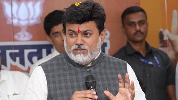 Breaking | काँग्रेससोबत गेलात तेव्हा हिंदुत्व कुठे होतं? उद्धव ठाकरेंच्या राम रक्षा आंदोलनावर उदय सामंतांचा घणाघात!