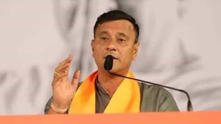 Sandeep Deshpande | अमित साटमांना निर्लज्जांचे शिरोमणी पुरस्कार द्या! मनसेचा संताप; राजीनामा द्या, नाहीतर पदावरून हटवा Sandeep Deshpande | अमित साटमांना निर्लज्जांचे शिरोमणी पुरस्कार द्या! मनसेचा संताप; राजीनामा द्या, नाहीतर पदावरून हटवा