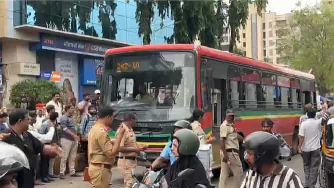 अंधेरीत भरधाव बेस्टची अनेक वाहनांना धडक, जवळपास १४ गाड्या एकमेकांवर आदळल्या..