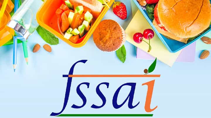 ऑनलाइन अन्न मागवणाऱ्यांसाठी मोठी बातमी! स्विगी इन्स्टामार्टवर FSSAIचा मोठा दणका ऑनलाइन अन्न मागवणाऱ्यांसाठी मोठी बातमी! स्विगी इन्स्टामार्टवर FSSAIचा मोठा दणका