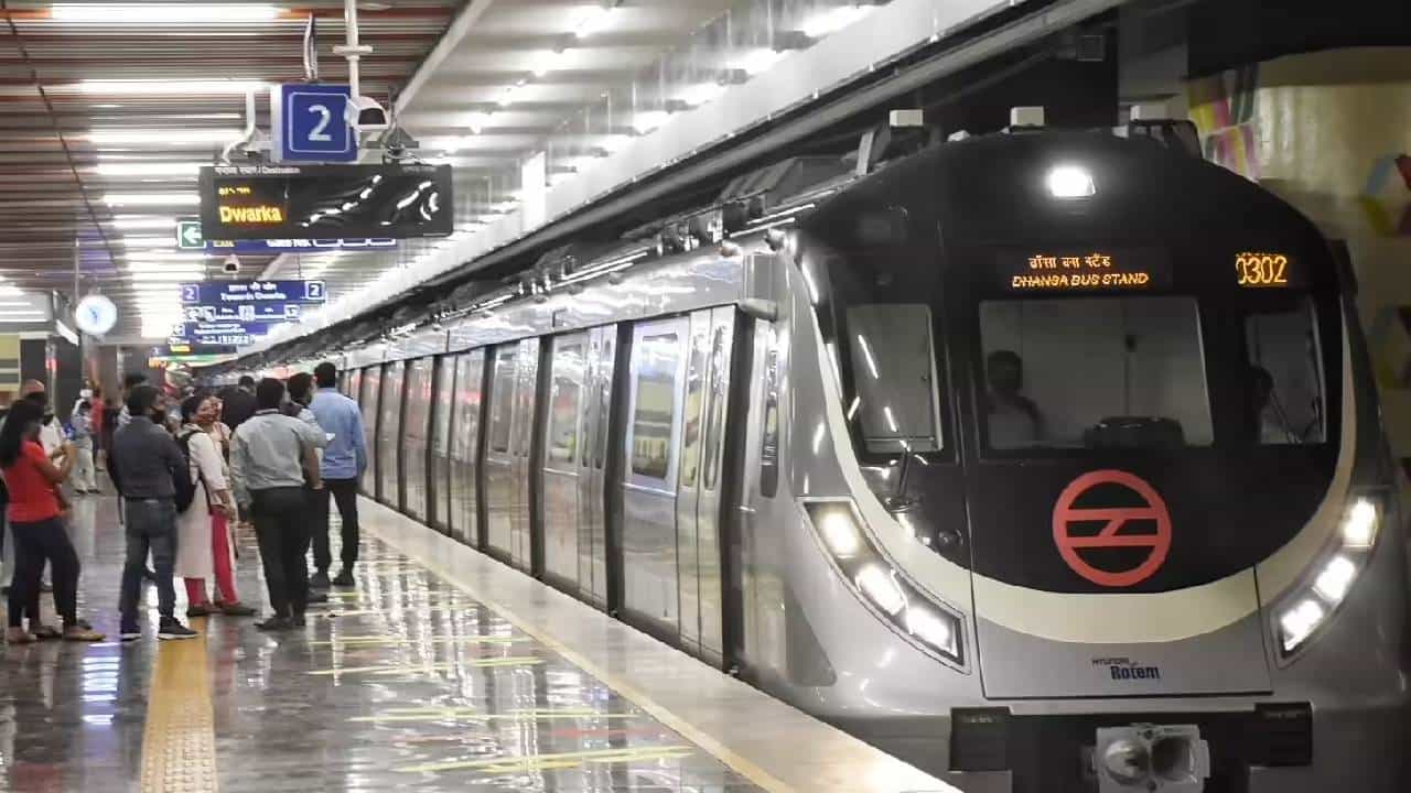 New Delhi Metro | दिल्लीत हाय अलर्ट! CJP आंदोलनामुळे तब्बल 16 मेट्रो स्थानके बंद