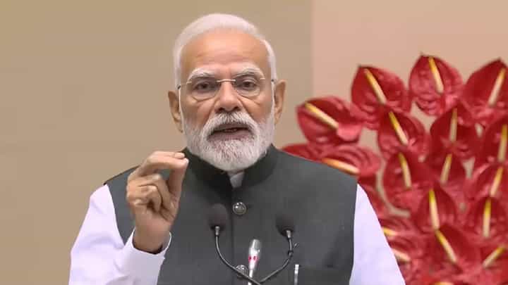 PM Modi Tweet | मोदींची मोठी घोषणा! NEET पेपरफुटीबाबत पंतप्रधान मोदींचं ट्विट PM Modi Tweet | मोदींची मोठी घोषणा! NEET पेपरफुटीबाबत पंतप्रधान मोदींचं ट्विट