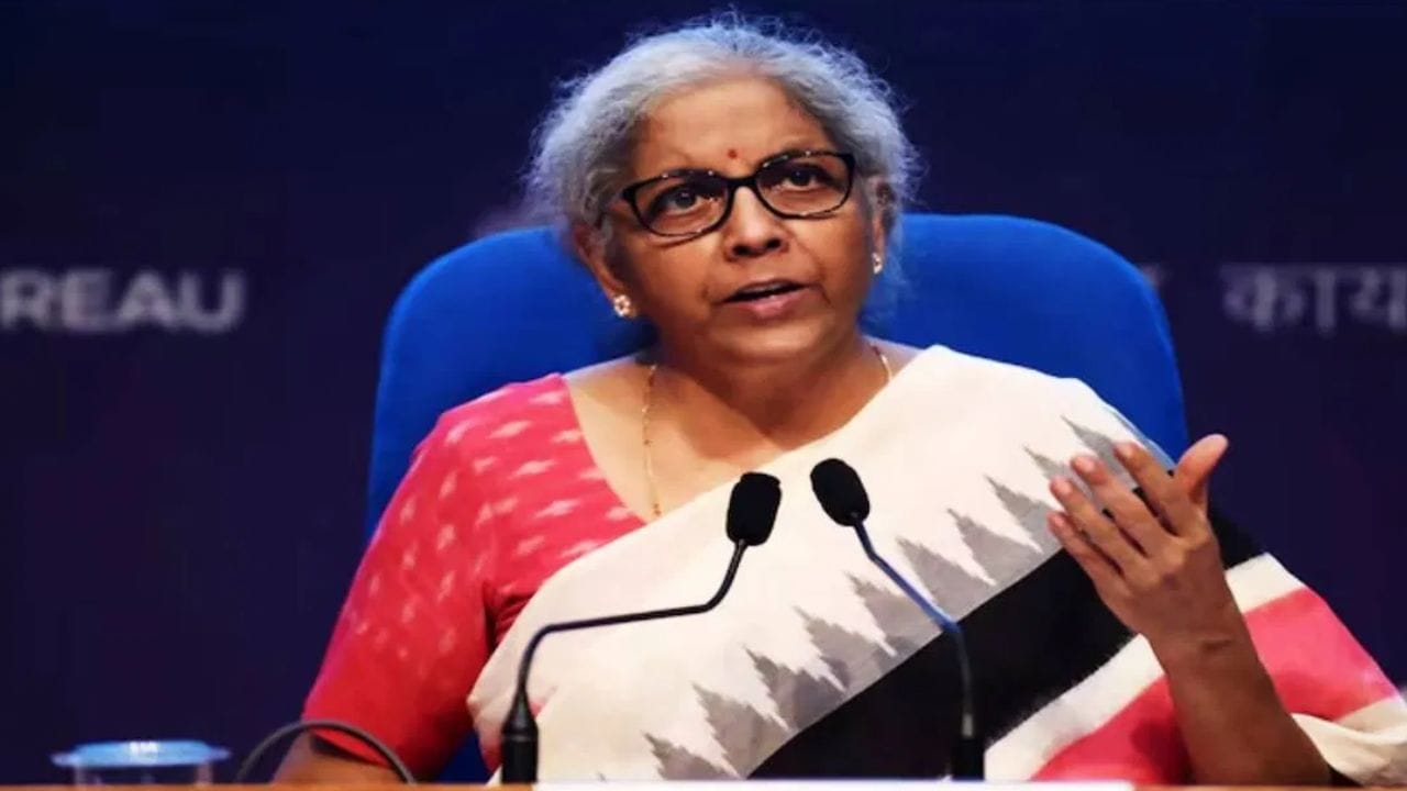 सरकारने विद्यार्थ्यांच्या आंदोलनाला थांबवण्याचा प्रयत्न केला नाही, निर्मला सितारामन यांचं मोठं विधान, नेमकं काय म्हणाल्या? सरकारने विद्यार्थ्यांच्या आंदोलनाला थांबवण्याचा प्रयत्न केला नाही, निर्मला सितारामन यांचं मोठं विधान, नेमकं काय म्हणाल्या?