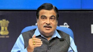 Nitin Gadkari : इथेनॉल मिश्रित E20 पेट्रोलवरुन संपूर्ण देशात वादविवाद सुरु असताना गडकरीचं ओपन चॅलेंज, ‘तुम्ही मला..’