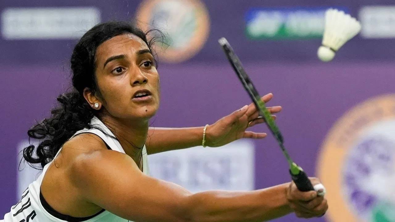 जापान ओपनच्या उपांत्य फेरीत पीव्ही सिंधुला तगडं आव्हान असणार आहे. पीव्ही सिंधुचा सामना माजी ऑलिम्पिक विजेत्या चीनच्या चेन युफेई हिच्याशा होणार आहे. चेन युफेईने 2020 मध्ये ऑलिम्पिक गोल्ड मेडल जिंकलं होतं. (Photo: PTI)