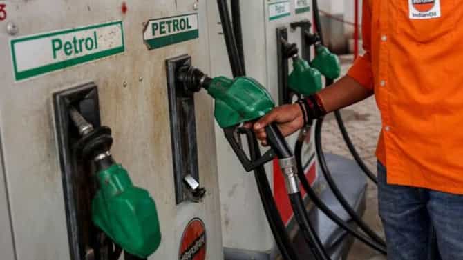 Petrol Diesel Price : पेट्रोल डिझेलचा 10 जुलैचा भाव जाहीर, पेट्रोल कंपन्यांकडून मोठे गिफ्ट, थेट..