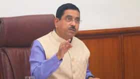 देशाच्या नवीन शिक्षण मंत्र्यांचे शिक्षण किती? प्रल्हाद जोशी यांच्याकडे कोणती डिग्री?