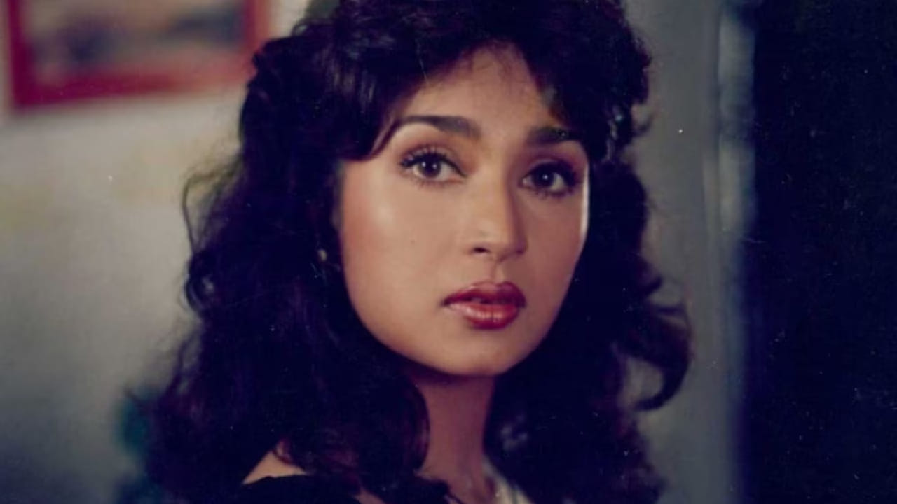 त्यानंतर तिने काही चित्रपटांत काम केले. 1997 मध्ये 'गुदगुदी' आणि 2000 मध्ये 'ले चल अपने संग' हा तिचा शेवटचा चित्रपट ठरला. त्यानंतर तिने चित्रपटसृष्टीपासून पूर्णपणे दूर राहण्याचा निर्णय घेतला.