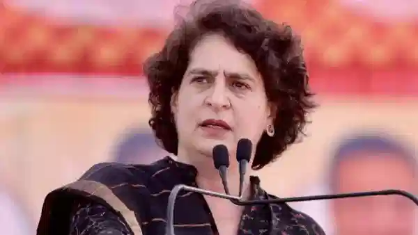 तुमच्या विधानामुळे आम्ही नाराज.., व्ही कामकोटी यांना गोमुत्र एक्सपर्ट म्हटल्याप्रकरणी प्रियंका गांधींना पत्र