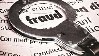 Pune Crime : 'सिया’ने पुण्यातील पोलिस पाटलाला लावला 56 लाखांचा चुना