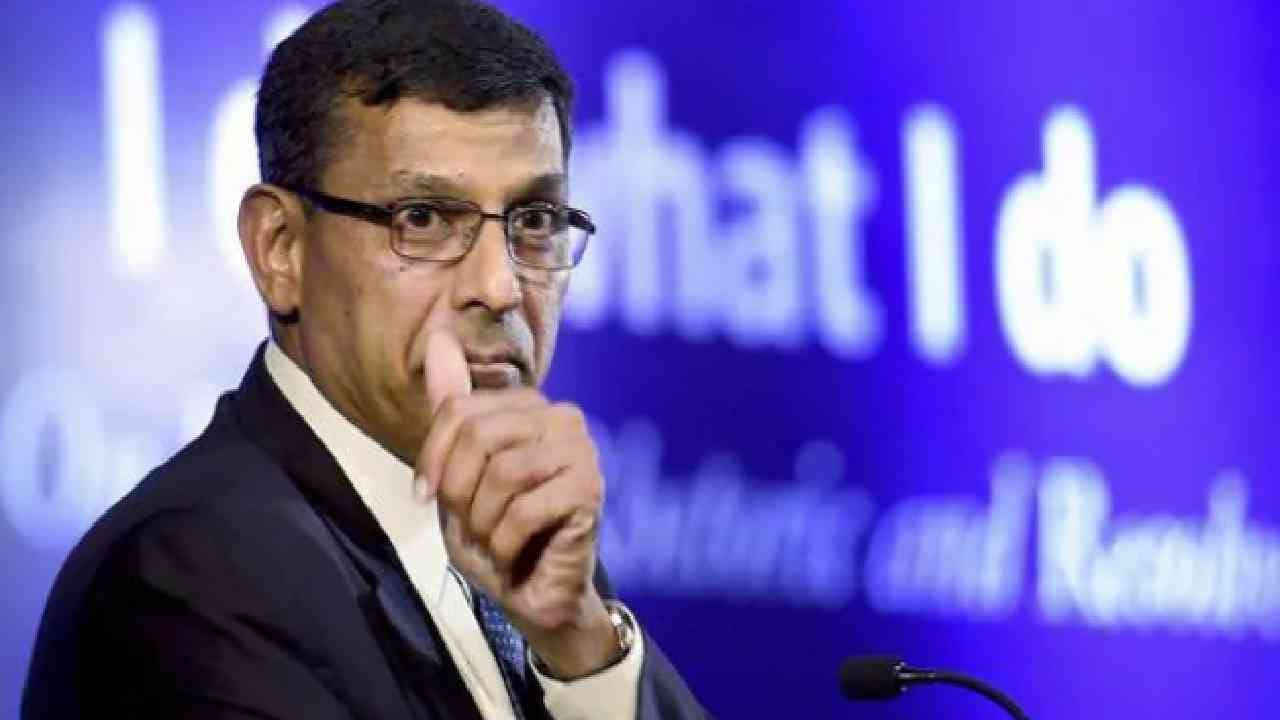 Raghuram Rajan : RBI सारख्या अमेरिकेच्या मध्यवर्ती बँकेत रघुराम राजन यांना मिळाली महत्वाची जबाबदारी Raghuram Rajan : RBI सारख्या अमेरिकेच्या मध्यवर्ती बँकेत रघुराम राजन यांना मिळाली महत्वाची जबाबदारी