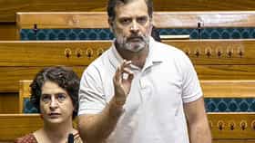संसदेत आज 'पेपर लीक'वर महासंग्राम; राहुल गांधींच्या भाषणाकडे लक्ष.
