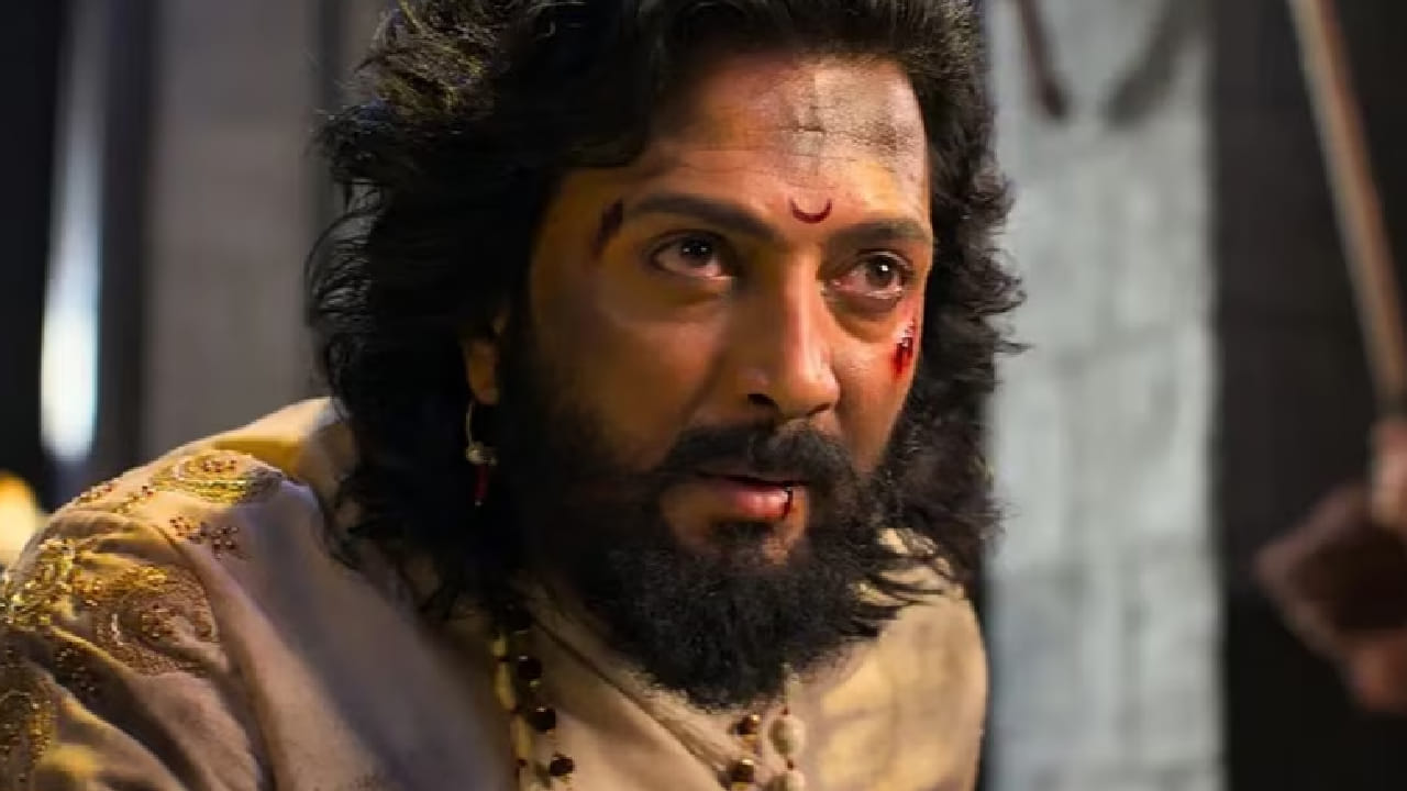 अभिनेता दिग्दर्शक आणि निर्माता रितेश देशमुखच्या महत्त्वाकांक्षी ‘राजा शिवाजी’ या चित्रपटाने बॉक्स ऑफिसवर घवघवीत यश मिळवल्यानंतर आता ओटीटी प्लॅटफॉर्मवरही आपली विजयी घोडदौड सुरू ठेवली आहे. नेटफ्लिक्सवर प्रदर्शित झाल्यानंतर अवघ्या काही दिवसांत या चित्रपटाने जगभरातील प्रेक्षकांची पसंती मिळवत नॉन-इंग्रजी चित्रपटांच्या जागतिक क्रमवारीत तिसरे स्थान पटकावले आहे.