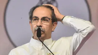 उद्धव ठाकरेंची झोप उडवणारं भाकित, आता आमदारही फुटणार; केंद्रीय मंत्र्याच्या विधानाने खळबळ