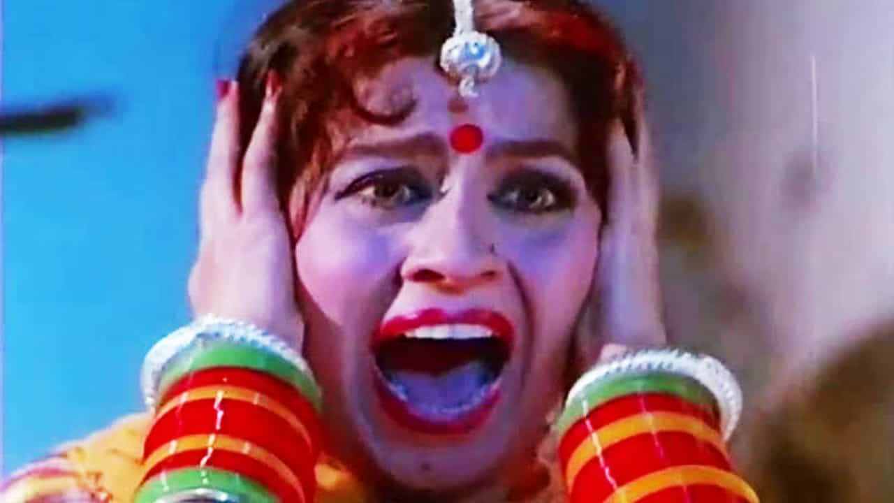 1980 च्या दशकात भारतीय चित्रपटसृष्टीत हॉरर चित्रपटांचा सुवर्णकाळ मानला जातो. त्या काळातील भयपट पाहण्यासाठी प्रेक्षकांमध्ये प्रचंड उत्सुकता असायची. घनदाट धुके, अंधार, भयावह पार्श्वसंगीत आणि थरारक सीनमुळे अनेकांना रात्री एकट्याने चित्रपट पाहायलाही भीती वाटायची.