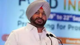 केंद्रीय मंत्र्याचा तडकाफडकी राजीनामा, मोठं कारण आलं समोर.