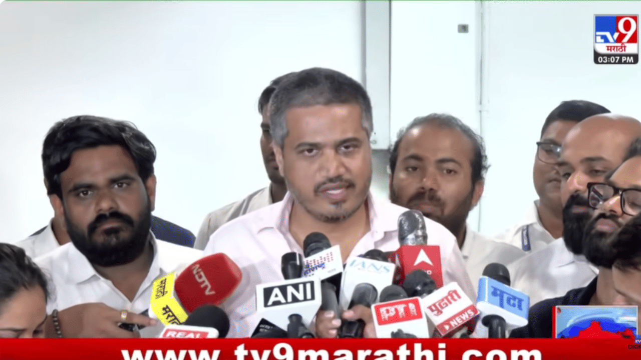 MPSC पेपरफुटीवर अन्न व औषध प्रशासन आयुक्तांशी चर्चा का? तुकाराम मुंडेंसोबतच्या भेटीबाबत रोहित पवारांचा खुलासा