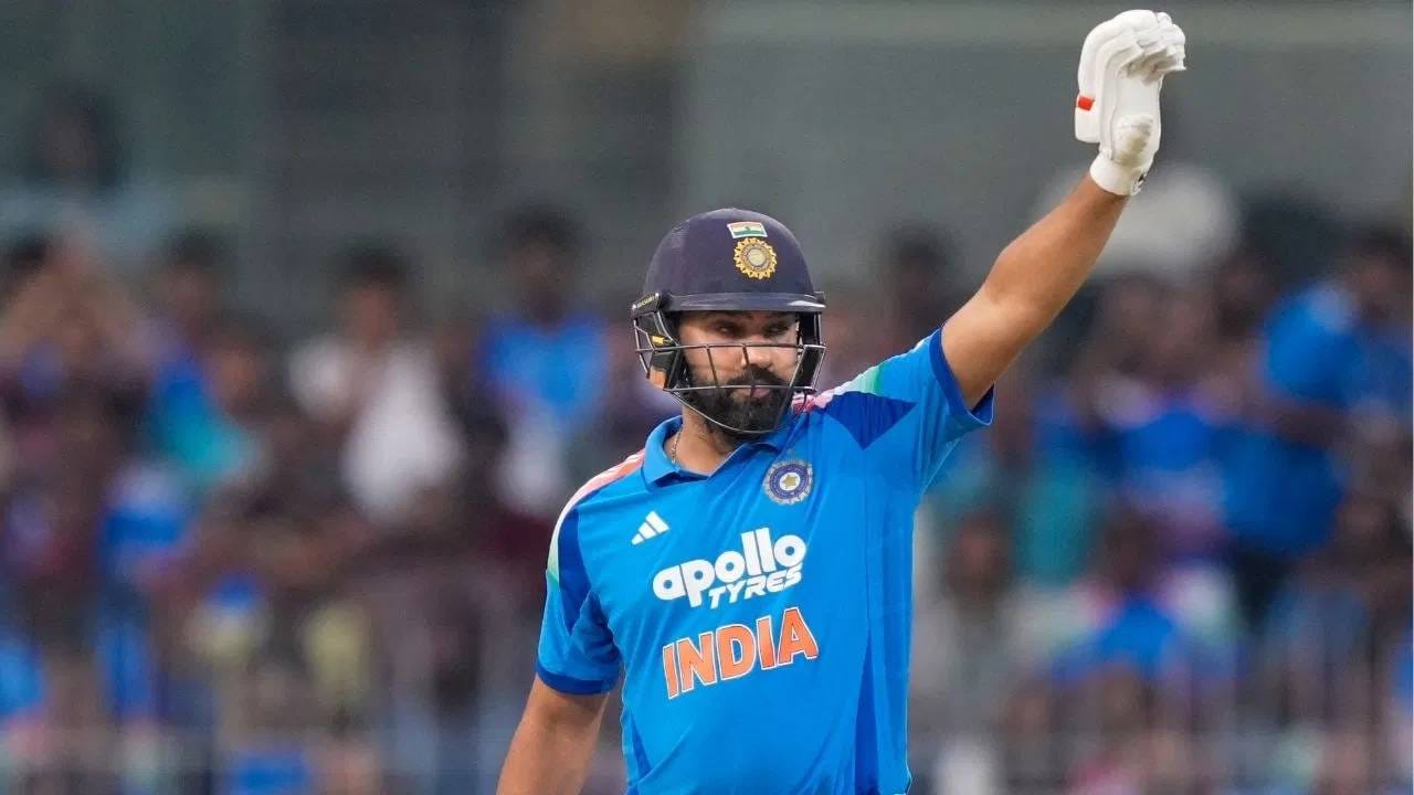 IND vs ENG: टी20 मालिका सुरू असताना रोहित शर्माची इंग्लंडमध्ये एन्ट्री, पण का? IND vs ENG: टी20 मालिका सुरू असताना रोहित शर्माची इंग्लंडमध्ये एन्ट्री, पण का?