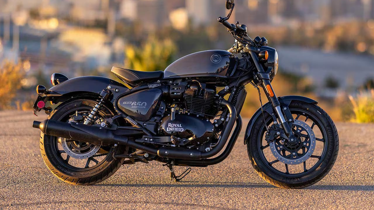 सर्वात खास Royal Enfield हवीये? मग घाई करा! भारतात फक्त 25 बाईक्ससाठी बुकिंग सुरू सर्वात खास Royal Enfield हवीये? मग घाई करा! भारतात फक्त 25 बाईक्ससाठी बुकिंग सुरू