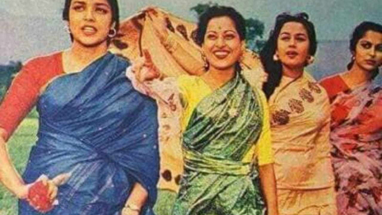 1975 हे वर्ष हिंदी चित्रपटसृष्टीसाठी विशेष ठरले. याच वर्षी 'शोले' आणि 'दीवार' यांसारखे चित्रपट प्रदर्शित झाले. त्याच काळात प्रदर्शित झालेल्या 'जय संतोषी माँ' या धार्मिक चित्रपटानेही प्रचंड यश मिळवत बॉक्स ऑफिसवर सर्वांचे लक्ष वेधून घेतले.