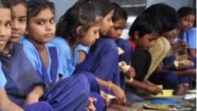 सहलीला गेलेल्या 55 ते 60 विद्यार्थ्यांना अन्नातून विषबाधा, ठाण्यातील धक्कादायक प्रकार, पालकांमध्ये भीती