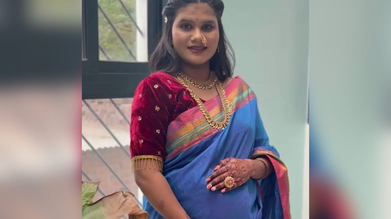 'बिग बॉस मराठी'चा विजेता सूरज चव्हाणची पत्नी संजना चव्हाण सध्या तिच्या खास मॅटर्निटी फोटोशूटमुळे सोशल मीडियावर चर्चेत आली आहे. आई होण्याच्या प्रवासातील या खास क्षणांना खास बनवण्यासाठी संजनाने केलेले पारंपरिक फोटोशूट चाहत्यांच्या विशेष पसंतीस उतरले आहे.