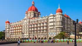 BMC ची ताज महाल पॅलेस हॉटेलला 22 कोटींची नोटीस ; काय आहे प्रकरण ?