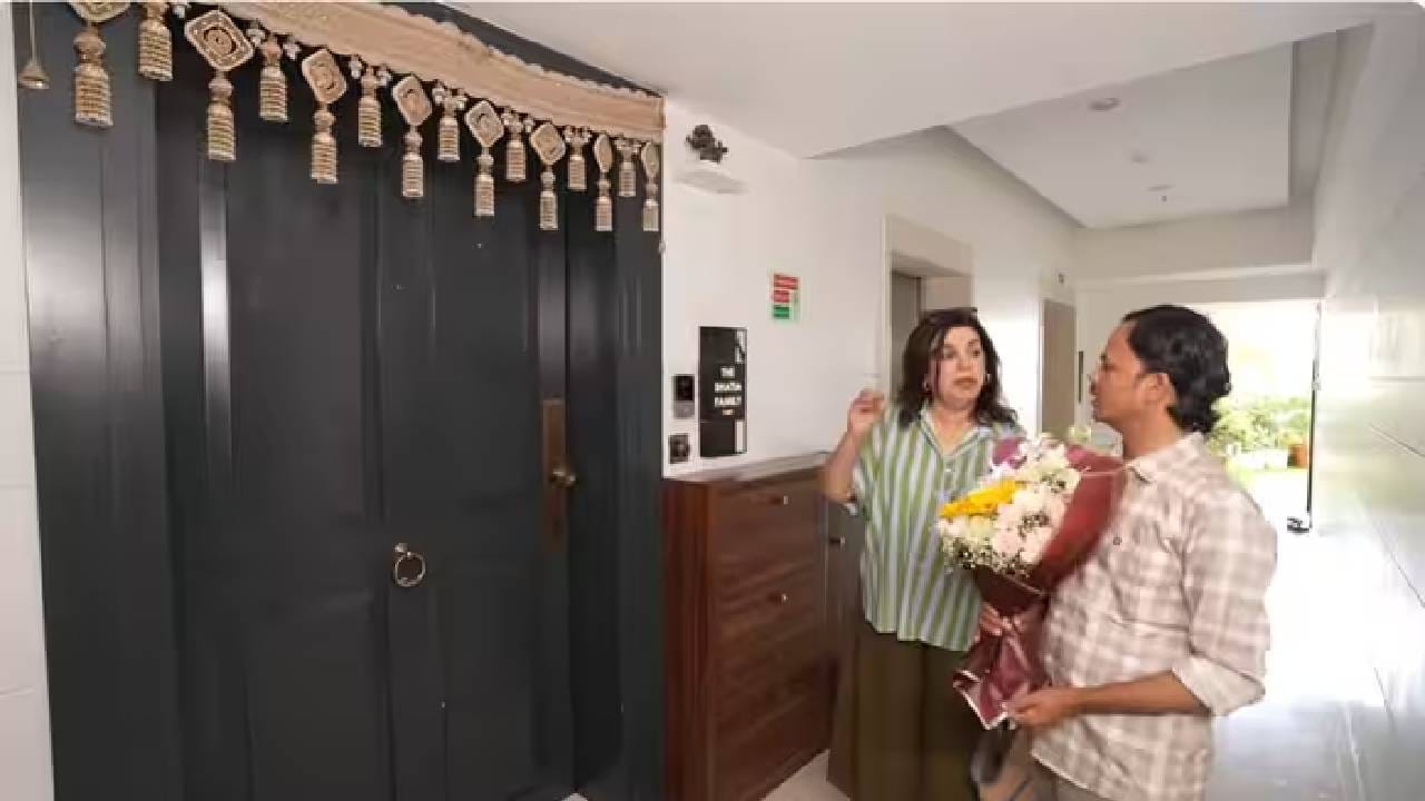 तमन्नाचे घर तुम्हाला इंटीरियर डिजाइनिंग आणि स्पेस युटिलायझेशनच्या अनेक शानदार आयडियाज देऊ शकते. मॉडर्न सुख-सुविधा आणि सिंधी रूट्सच्या पारंपरिक जोडणी असलेल्या या घरात वास्तूशास्त्राचाही विचार केला गेला आहे. समुद्राचा नजऱ्या असलेल्या रॅप-अराउंड बाल्कनीत लावलेला आलिशान जकूझी बाथटब सर्वांचे लक्ष वेधून घेतो.
