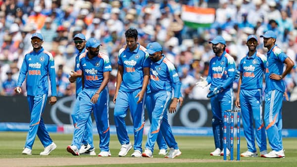 IND vs ENG : इंग्लंडच्या सातव्या विकेटने टीम इंडियाला रडवलं, विजयासाठी मिळालं 259 धावांचं आव्हान