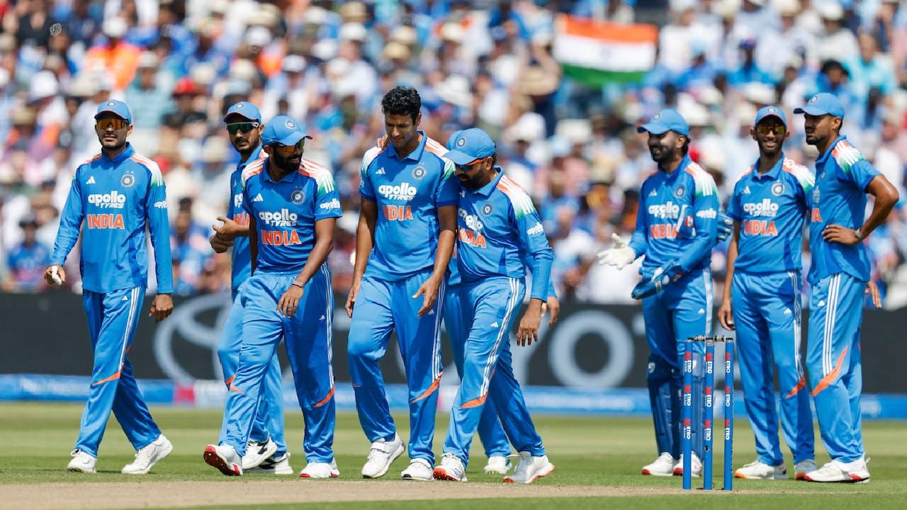 IND vs ENG : इंग्लंडच्या सातव्या विकेटने टीम इंडियाला रडवलं, विजयासाठी मिळालं 259 धावांचं आव्हान IND vs ENG : इंग्लंडच्या सातव्या विकेटने टीम इंडियाला रडवलं, विजयासाठी मिळालं 259 धावांचं आव्हान