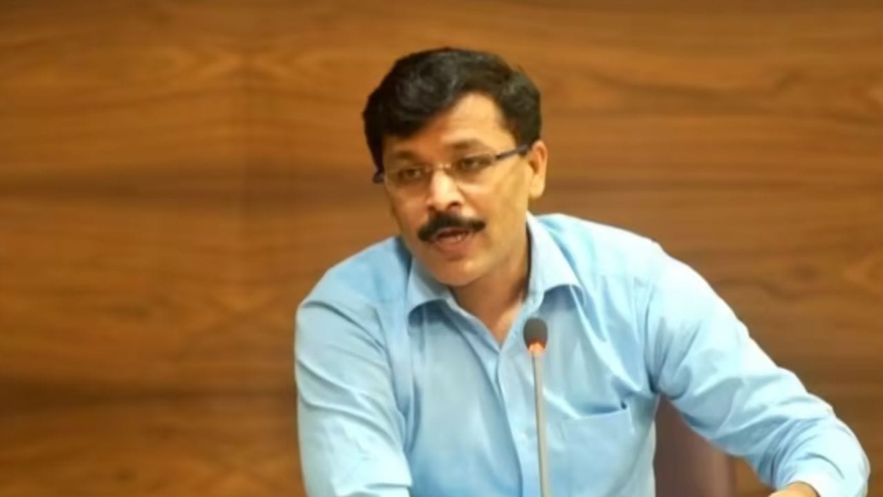 मला सहानुभूती नकोय... तुकाराम मुंडे यांचे सततच्या बदल्यांवर मोठे भाष्य, म्हणाले.. मला सहानुभूती नकोय... तुकाराम मुंडे यांचे सततच्या बदल्यांवर मोठे भाष्य, म्हणाले..