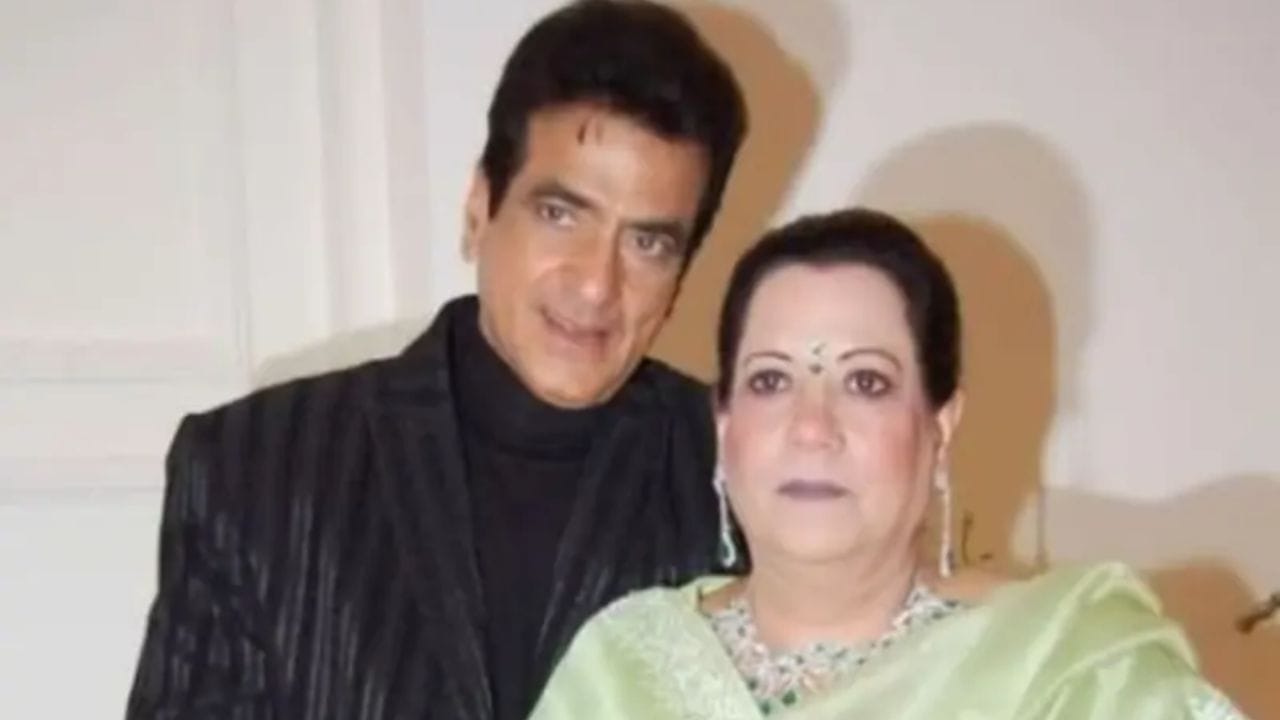  'द रियाल्टी ड्राईव्ह' शी बोलताना त्यांनी सांगितले की ज्येष्ठ अभिनेते भारत भूषण हे आर्थिक अडचणीत होते.त्यांना पैशाच्या कारणाने पाली हिलचा बंगला केवळ ४.२२ लाखांना विकायचा होता.