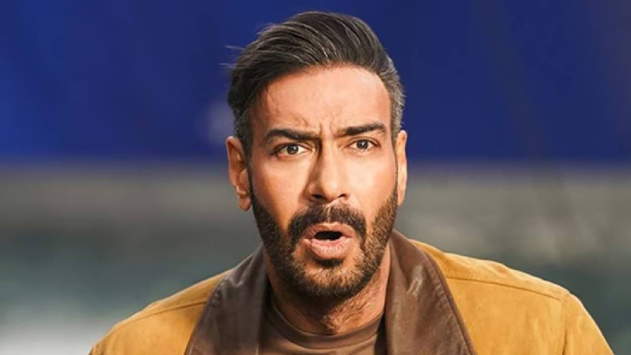 अजय देवगणचा कॉमेडी चित्रपट 'धमाल 4' सध्या बॉक्स ऑफिसवर धुमाकूळ घालत आहे. या चित्रपटाने ओपनिंग वीकेंडलाच जवळपास 25 चित्रपटांचे विक्रम मोडीत काढले आहेत. हा चित्रपट आता एकापाठोपाठ एक नवनवीन विक्रम प्रस्थापित करत आहे. प्रेक्षकांना हा कॉमेडी चित्रपट खूपच आवडत आहे. समिक्षक आणि प्रेक्षकांनी दिलेल्या सकारात्मक प्रतिसादामुळे या चित्रपटाला बॉक्स ऑफिसवर यश मिळण्यास मदत झाली.
